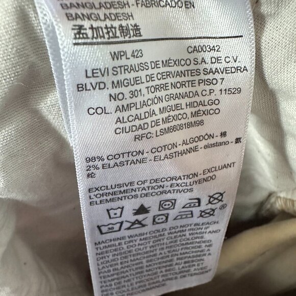 Levis Signature Men's Beige 40W x 30L Athletic Fit Chino Pants - Picture 8 of 16